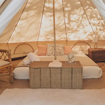 Cocooning Tipi - *
