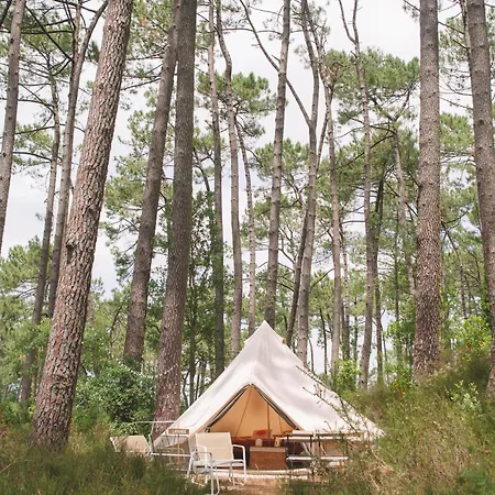 Cocooning Tipi - *